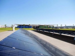 Painéis solares: fábrica busca certificação LEED