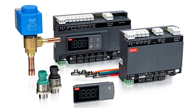 ADAP-KOOL® Case Controls Solution da Danfoss inclui novos produtos: plataforma de controlador de gabinetes refrigerados, válvula de expansão elétrica, transmissor de pressão e sensor de temperatura